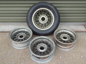 1960-63 Ferrari 250 SWB set of 4 Borrani Wire Wheels 15 x 6 RW 3690