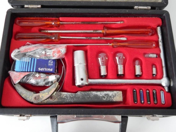 Ferrari 365 400 512 Briefcase Tool Kit