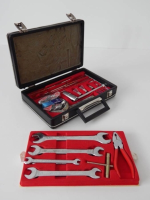 Ferrari 365 400 512 Briefcase Tool Kit