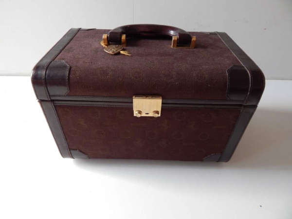 Ferrari 1970s Cavallino Luggage Vanity Case