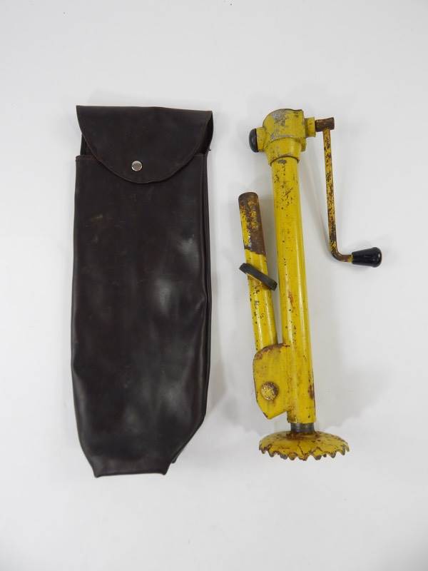 Ferrari 246 Dino Complete Tool & Jack Kit