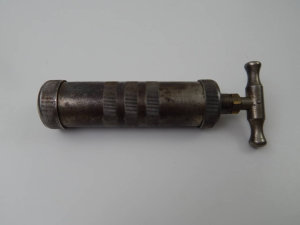 Ferrari 250 Inside Plug Grease Gun