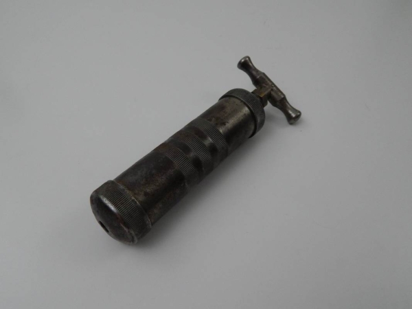 Ferrari 250 Inside Plug Grease Gun