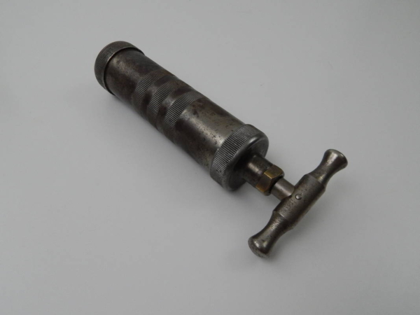 Ferrari 250 Inside Plug Grease Gun