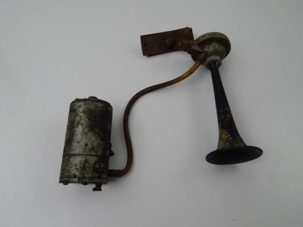 Ferrari 250 Marchal Stridor Horn Set