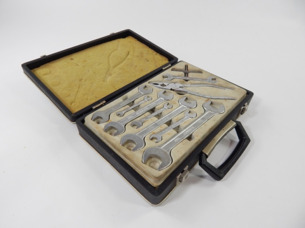 Ferrari 365 400 512 Daytona Complete Briefcase Attaché Tool Kit