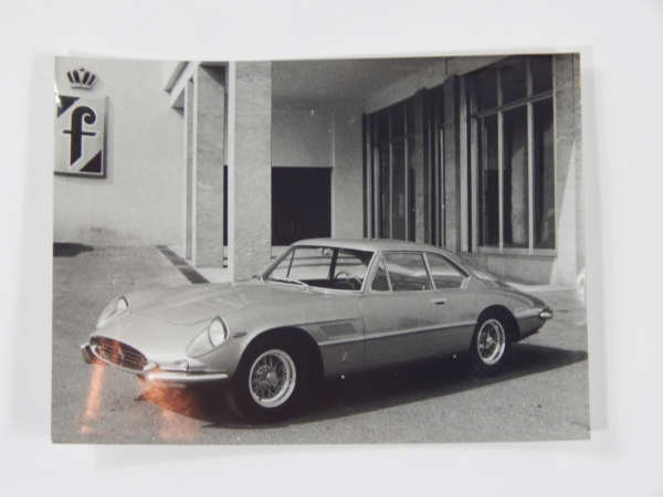 Ferrari 400 SA Pininfarina Press Photo