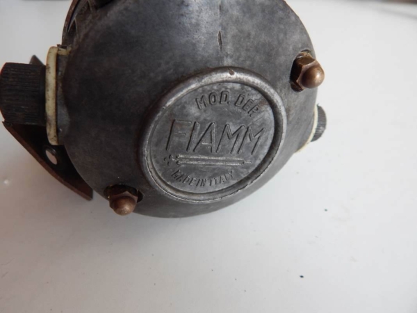 Ferrari 250 275 Fiamm Roadmaster 1960s Horn Set