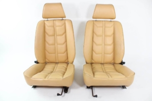 1983-85 Ferrari 308 GTS GTB Quattrovalvole QV Pair of Cream Leather Seats