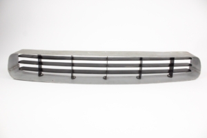 1970-74 Ferrari 246 Dino Front Radiator Grille Grill 20047908 20243408