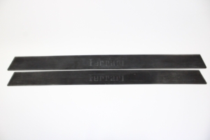 1984-91 Ferrari Testarossa Rubber Kick Sill Trim Plate Strip Pair OEM62172100