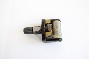 1969–74 Ferrari 365 GTB/4 Daytona Rheostat Switch