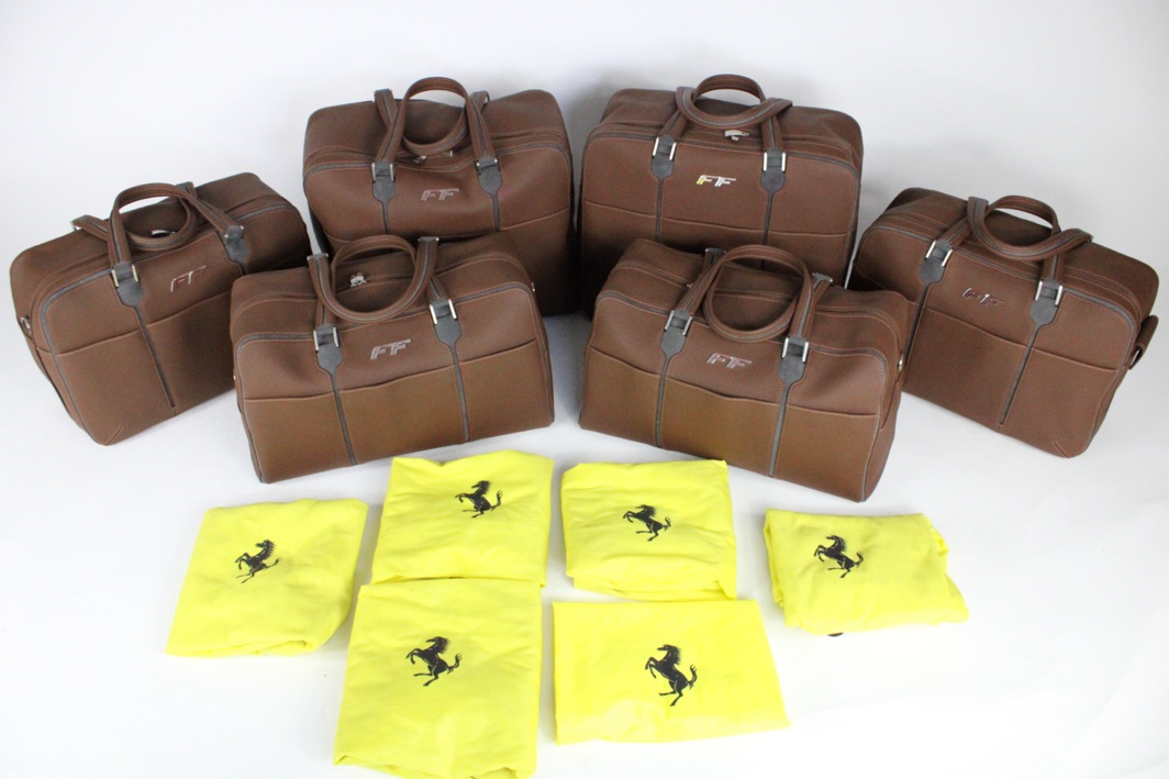 schedoni スケドーニ　レザーフレーム フェラーリ 2011-16 Ferrari FF Complete 6-Piece Schedoni Brown Leather Luggage