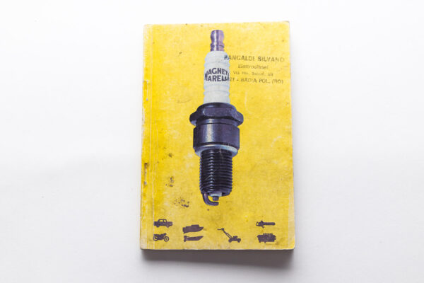 1982 Magneti Marelli Spark Plug Handbook Manual Ferrari 208 308 400 512