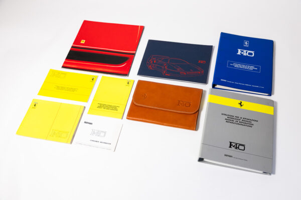 1987-92 Ferrari F40 Complete Handbook Manual Pouch Literature Set