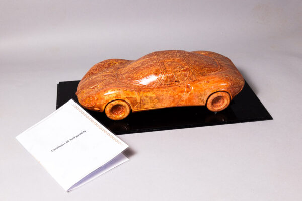 1967 Alfa Romeo Tipo 33 Stradale Scale 1:10 Marble Scale Model