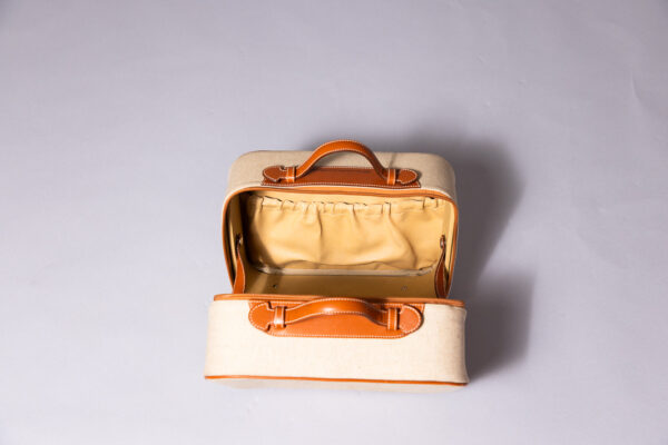 2000-01 Ferrari 550 Barchetta Schedoni 5-Piece Cream Luggage Set