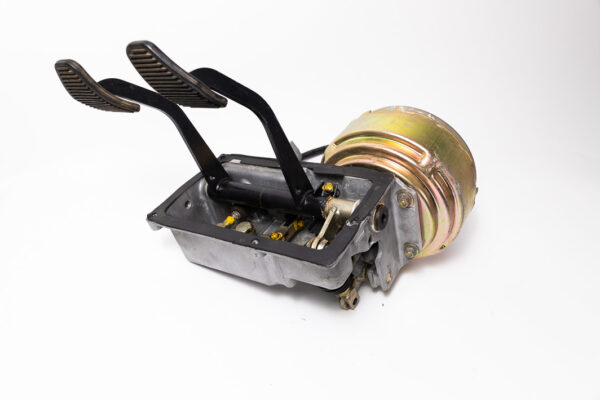 1984-94 Ferrari Testarossa 512TR Complete Pedal Box Assembly Brake Booster 123247 120928