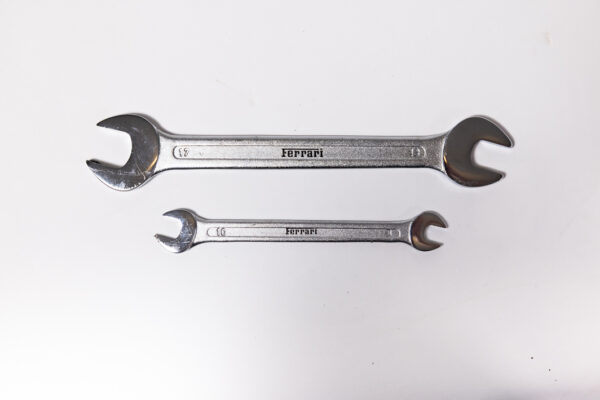 2006-2012 Ferrari 599 Integrated Tool Kit 214210 254636